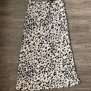 Leopard skirt